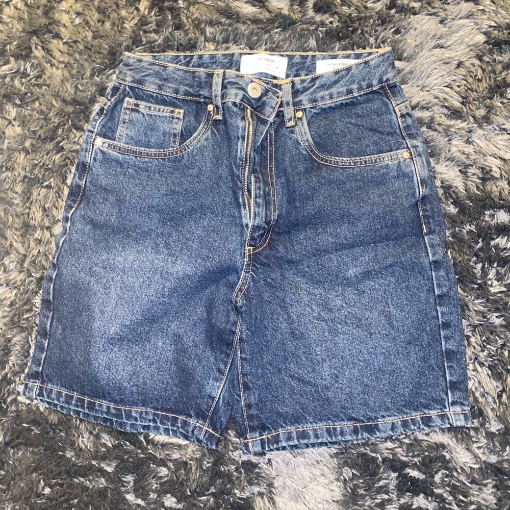 Cotton On High Straight Bermuda shorts size 4